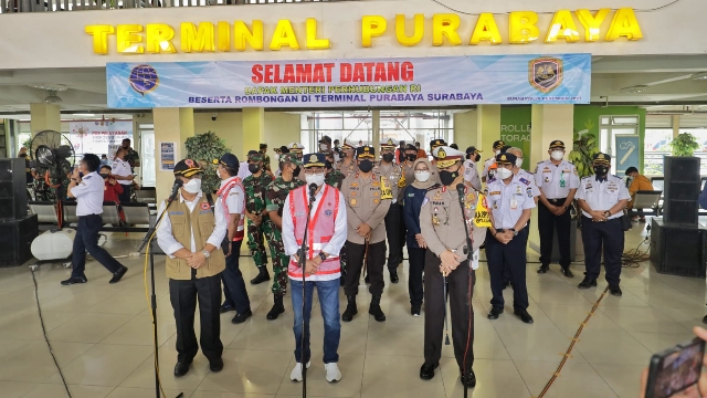Menhub dan Kakorlantas Polri Lakukan Pengecekan Bandara, Tempat Karantina dan Terminal Bersama Forkopimda Jatim 
