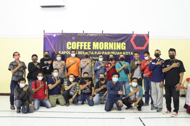 Awak Media Pasuruan Raya Ngopi Bareng bersama Kapolres Pasuruan
