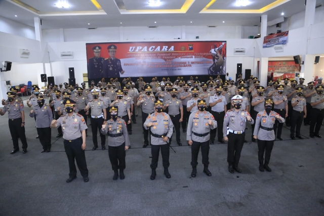 Anggota Polrestabes Surabaya serta Polsek Jajaran mendapat Kenaikan Pangkat juga Sejumlah PJU