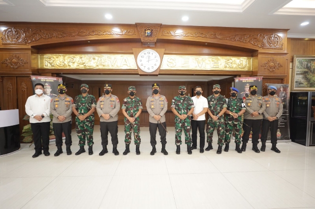 Kapolda Jatim Menyambut Kunjungan Kehormatan Pangdam V Brawijaya dalam Meningkatkan Sinergi TNI-Polri