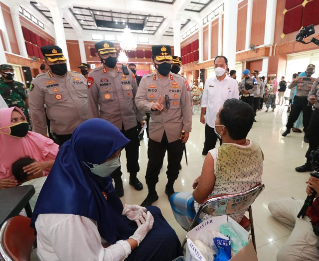 Forkopimda Jatim Genjot Capaian Vaksinasi di Pulau Madura