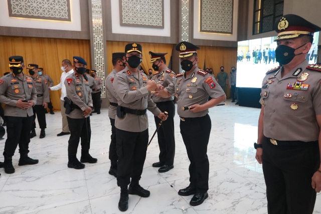 4008 Personil Polda Jatim Naik Pangkat