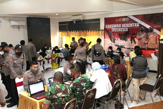 TNI-Polri, ASN dan Masyarakat Umum Mengikuti Vaksin Booster