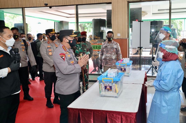 Forkopimda Jatim Dampingi Kapolri Cek Isoter di Hotel Asrama Haji