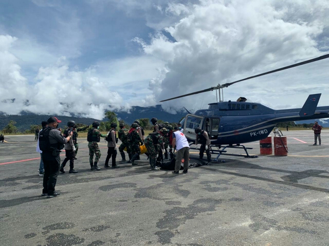 Berhasil Evakuasi 8 Korban Penembakan KKB Dalam Ops Damai Cartenz