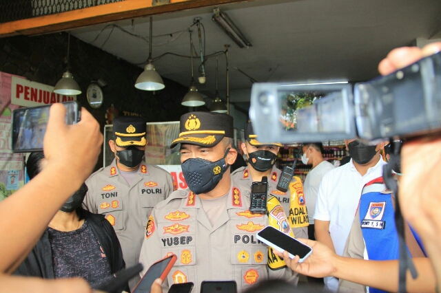 Kapolrestabes Surabaya : Masyarakat Agar Membeli Sesuai Kebutuhan, Dipastikan Stok Minyak Goreng Cukup