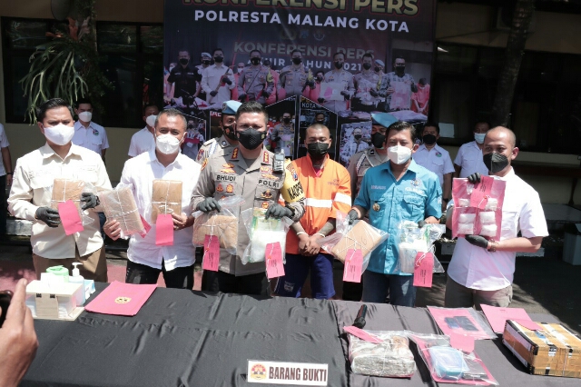 Polres Malang Kota Berhasil Gagalkan Peredaran Sabu dan Ganja Seberat 9,2 Kg
