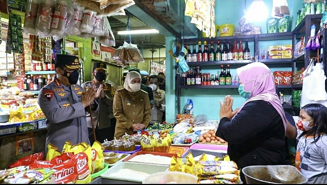 Pedagang Pasar Ucapkan Terima Kasih ke Kapolri, Saat Minyak Curah Terdistribusi dengan Harga sesuai HET