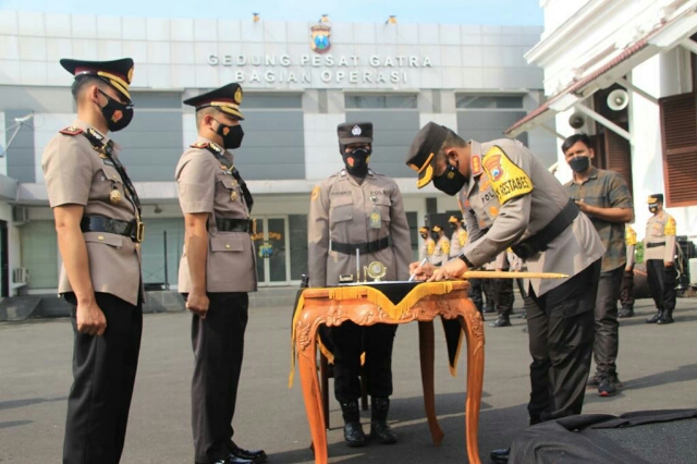 11 Pejabat Baru Dilantik Kapolrestabes Surabaya
