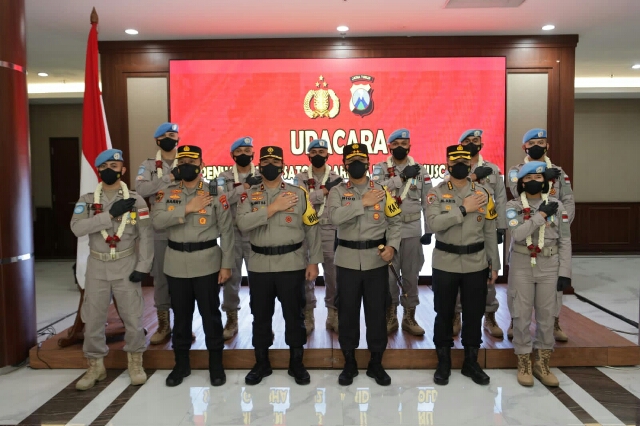 Upacara Penyambutan Personil Polda Jatim Satgas Garbha FPU 2 Minusca dan Satgas Garbha FPU 12 UNAMID /UN dipimpin Kapolda Jatim