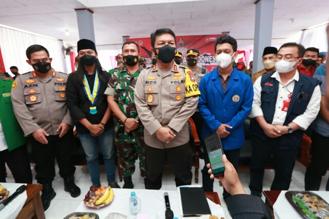 Pengecekan vaksinasi Presisi Serentak di Gresik Oleh Forkopimda Jatim