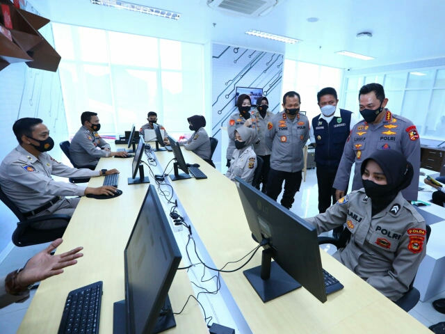 Kapolri Berharap Pelayanan Masyarakat dan Anggota Makin Optimal, Dalam Meresmikan Gedung Presisi dan RS Bhayangkara