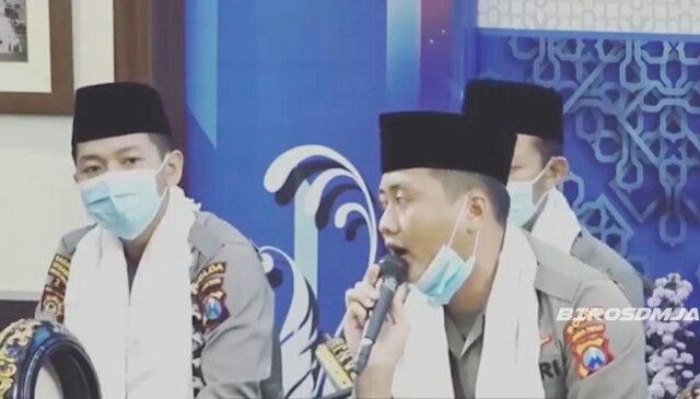 Siap wujudkan SDM Unggul di Era Police 4.0, Bagi Polisi Santri Polda Jatim