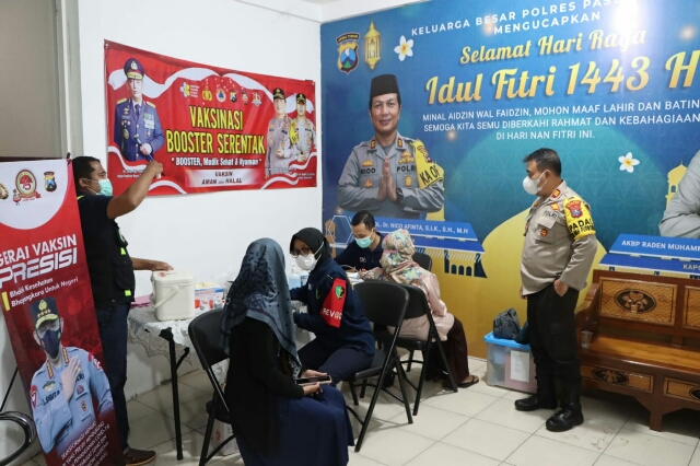 Polres Pasuruan Kota Gelar Vaksinasi Malam Hari, Percepatan Capaian Vaksinasi Untuk Herd Immunity