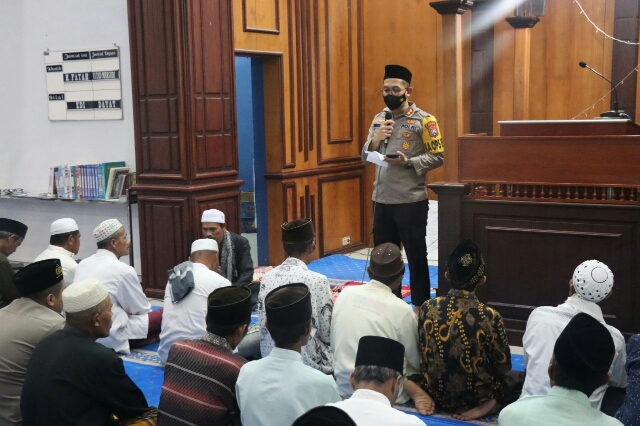 Kapolres Bondowoso Ajak Stake Holder Tekan Kriminalitas, Dalam Melaksanakan Program Besek Tape