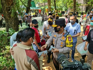 Kapolda Jatim Cek Penerapan Prokes di Tempat Wisata, Saat Libur Lebaran Idul Fitri 1443 H