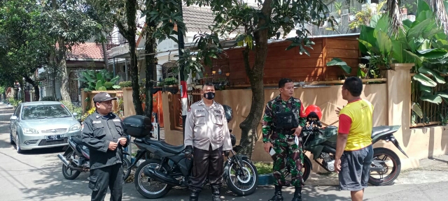 Polresta Malang Kota Intensifkan Patroli Pemukiman, dengan Memastikan Rumah yang Ditinggal Penghuninya Mudik akan Aman