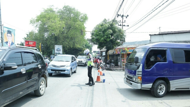 Tim Urai Lalulintas Antisipasi Kepadatan Akses Wisata Alam dan Kuliner, Diterjunkan Polres Bangkalan