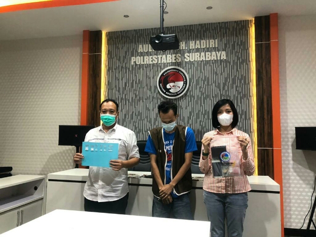Seorang Sopir Ditangkap Anggota Satresnarkoba Polrestabes Surabaya Terkait Penjualan Narkotika Golongan 1 Jenis Sabu-Sabu