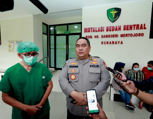 HUT Bhayangkara ke 76, Biddokes Polda Jatim Gelar Operasi Hidrosefalus