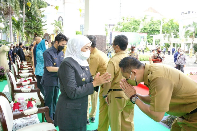 Gubernur Khofifah  Minta ASN Peka Terhadap Permasalahan Masyarakat