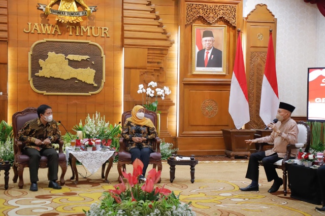 Khofifah Siap Fasilitasi Vaksin Dosis Kedua dan Booster bagi CJH Asal Jatim