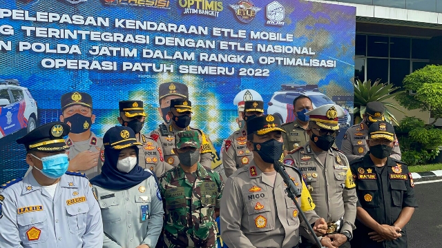 Kapolda Jatim Lepas 52 Kendaraan ETLE Mobile, dalam Operasi Patuh Semeru