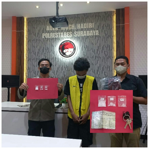 Seorang Kurir Sabu Berhasil Dibekuk Anggota Satresnarkoba  Polrestabes Surabaya