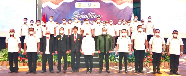 8 Kali Juara SEA Games, Khofifah Puji Legenda Karate Umar Syarief