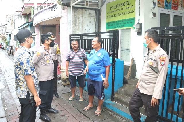 Polres Pelabuhan Tanjung Perak Lakukan Mitigasi Banjir Rob