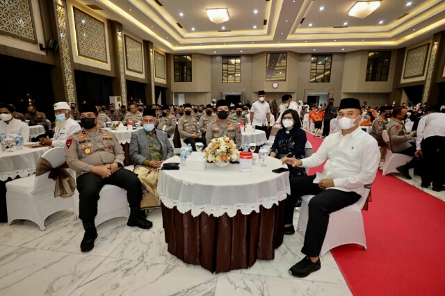 Peringatan Hari Bhayangkara ke 76 di Polda Jatim dan Serentak Se-Indonesia Melakukan Doa Bersama