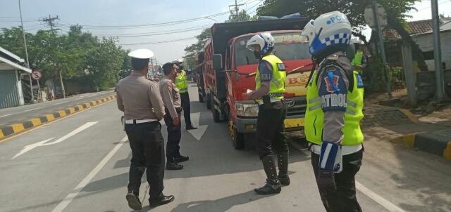 Polres Pasuruan Kota Terus Lakukan Pengecekan Mobilitas Hewan Ternak, dalam Kesembuhan PMK di Pasuruan mencapai 35 Persen