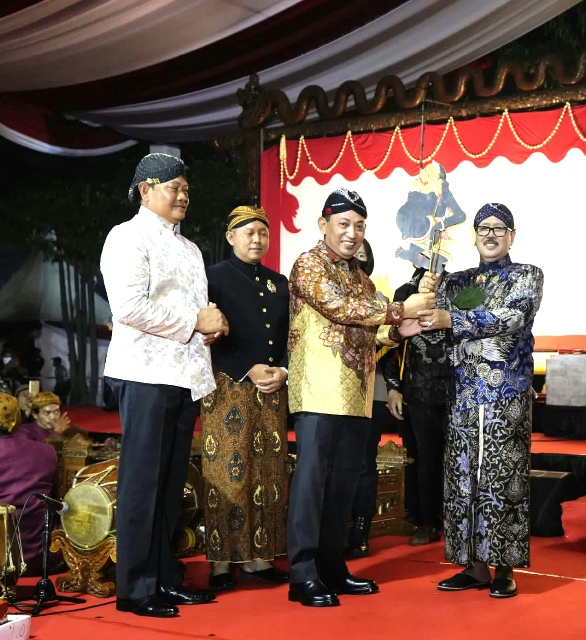 Kapolri: Wayang Kulit Salah Satu Budaya yang Harus Dilestarikan