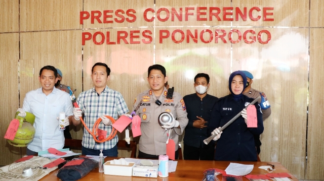 Polisi Berhasil Amankan Pelaku Pembobol ATM di Ponorogo saat Respon Cepat Laporan Satpam
