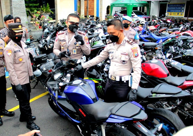 Tidak Sesuai Spektek, Ratusan Motor Diamankan Polisi