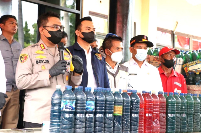 Penimbun BBM Jenis Pertalite dan BBM Oplosan Diamankan Polisi