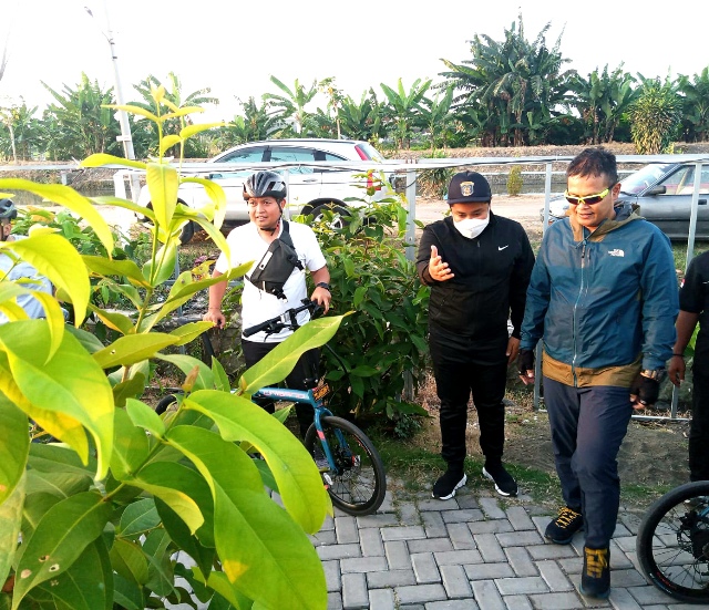 Kapolresta Sidoarjo Gowes dengan Mengunjungi Wisata Pojok Kota Delta