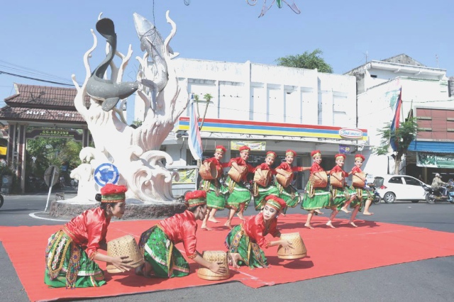 Malam Puncak Harmoni Nusantara Polda Jatim Dimeriahkan 23 Talent