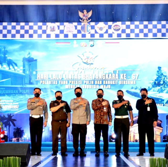 HUT Lantas Ke 67, Ditlantas Polda Jatim Launching Aplikasi MTC