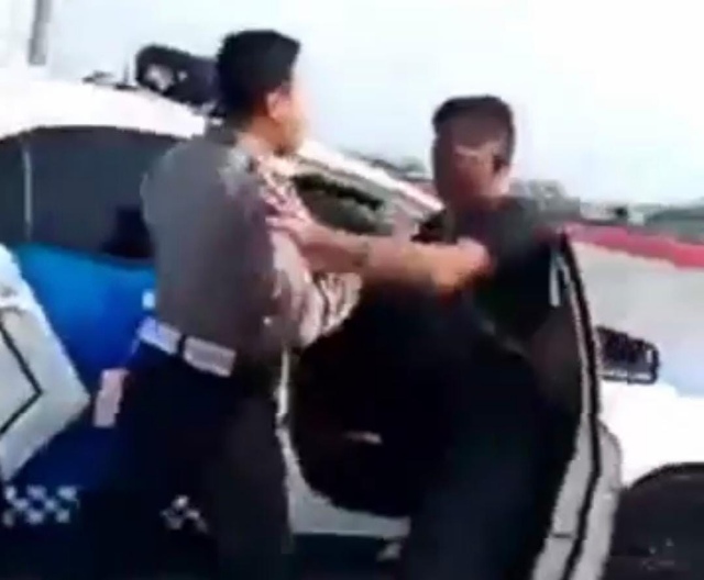 Viral, Perseteruan Anggota PJR dengan Pengendara Pajero, Ini Penjelasan Polda Jatim