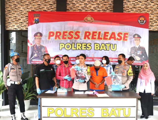 Selama 3 Tahun Seorang Bapak Cabuli Anak Tirinya