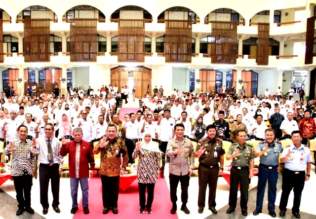 Ketua KPK RI bersama Forkopimda Jatim Buka Sosialisasi dan Bimtek Program Desa Anti Korupsi