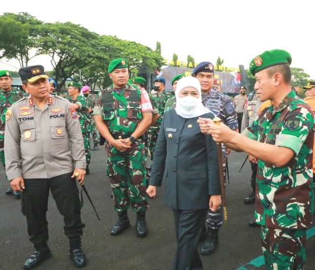 Hadapi Cuaca Ekstrem di Jatim, Ini Lima Arahan Gubernur Khofifah