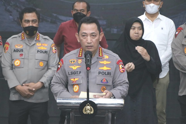 Tragedi Kanjuruhan, Kapolri: Saat Ini Ada 6 Tersangka