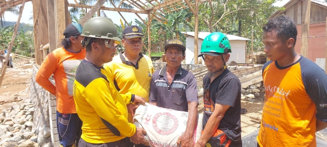 Rumah Warga Pujiharjo yang Terdampak Bencana, Mendapatkan Bantuan Pembangunan dari Polres Batu