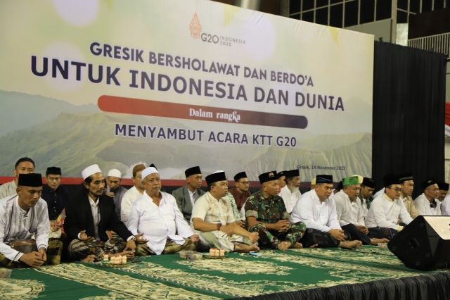 Bersholawat dan Berdoa Menyambut KTT G20, bersama Kapolres Gresik beserta Ulama