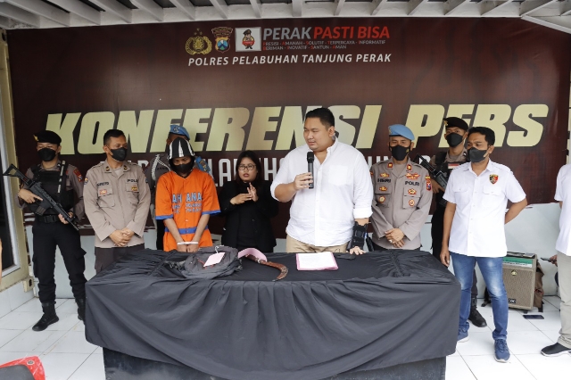 Kurang dari 24 Jam, Pelaku Pembunuhan di Tenggumung, Berhasil diamankan Anggota Polres Pelabuhan Tanjung Perak