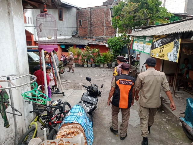 Polsek Tambaksari Melaksanakan Kegiatan Operasi Patroli Rutin dalam Antisipasi Perjudian Burung Merpati