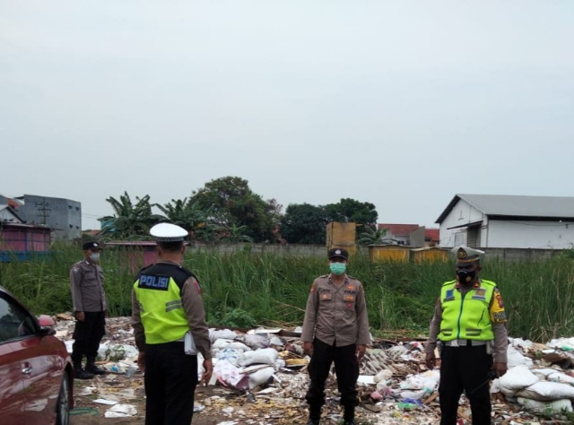 Polsek Tambaksari Polrestabes Surabaya bersama 3 Pilar Lakukan Operasi Rutin dalam Antisipasi Perjudian Burung Merpati