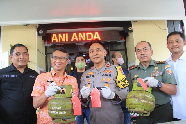 Anggota Polsek Tegalsari Polrestabes Surabaya, berhasil Mengamankan seorang Spesialis Pencuri Tabung Gas Elpiji 3 Kg